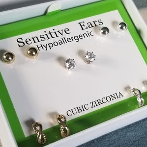 NWT Hypoallergenic Earrings